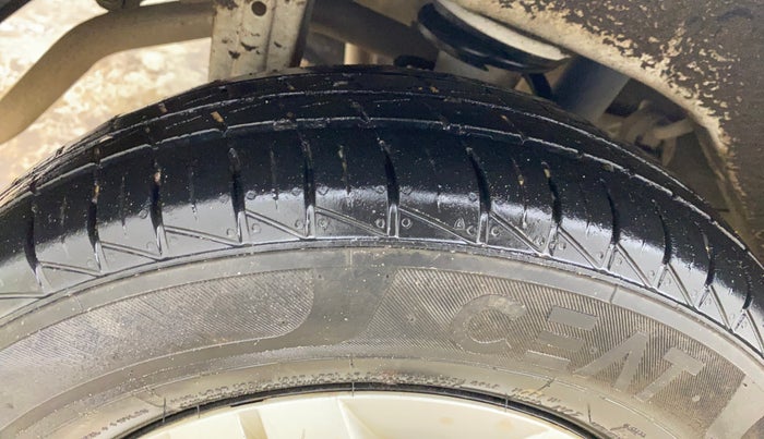 2021 Maruti Alto LXI CNG, CNG, Manual, 36,648 km, Right Rear Tyre Tread