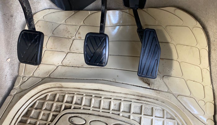 2020 Maruti Ertiga VXI SHVS, Petrol, Manual, 87,675 km, Pedals