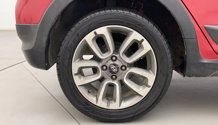 2016 Hyundai i20 Active 1.2 SX, Petrol, Manual, 90,764 km, Right Rear Wheel
