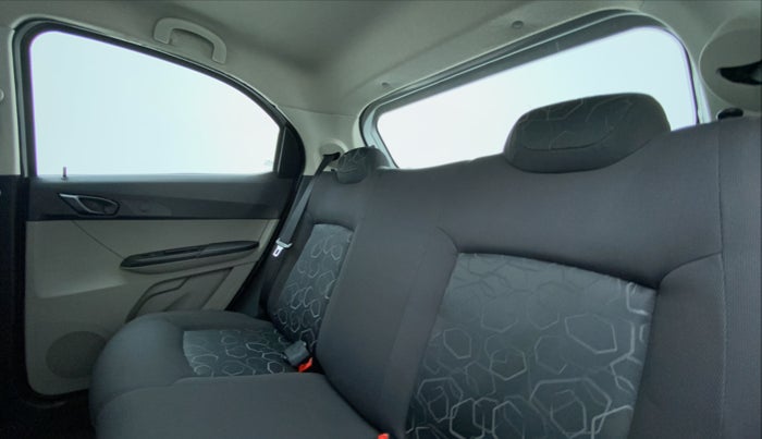 2017 Tata Tiago XT 1.2 REVOTRON, Petrol, Manual, 21,249 km, Right Side Rear Door Cabin