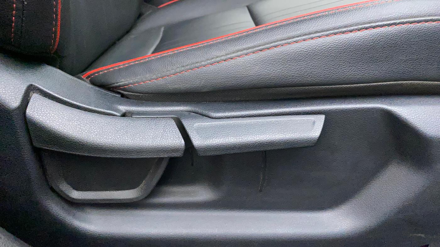 2021 Hyundai NEW I20 N LINE N8 1.0 TURBO GDI DCT DUAL TONE, Petrol, Automatic, 24,347 km, Driver Side Adjustment Panel