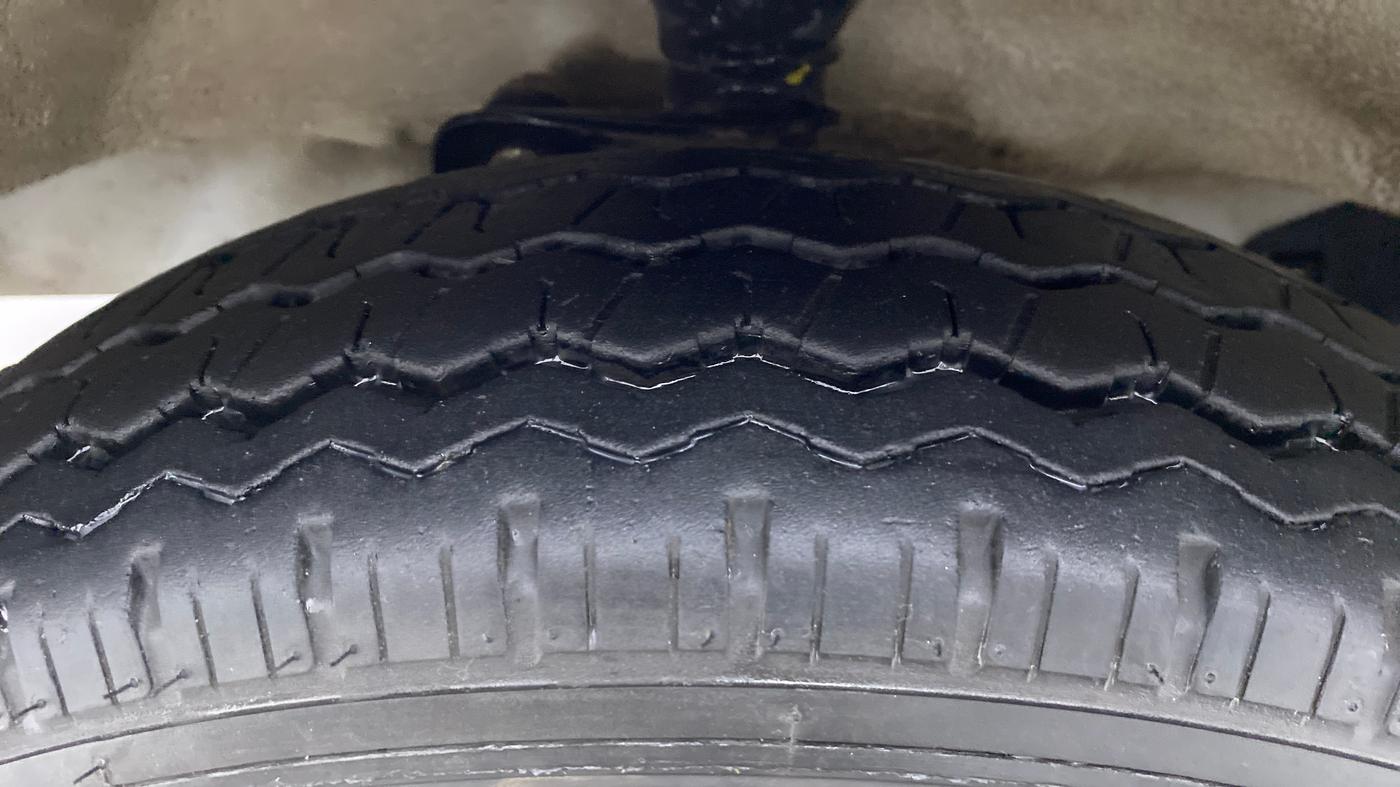 2021 Maruti Eeco 5 STR WITH AC PLUSHTR, Petrol, Manual, 11,747 km, Left Front Tyre Tread
