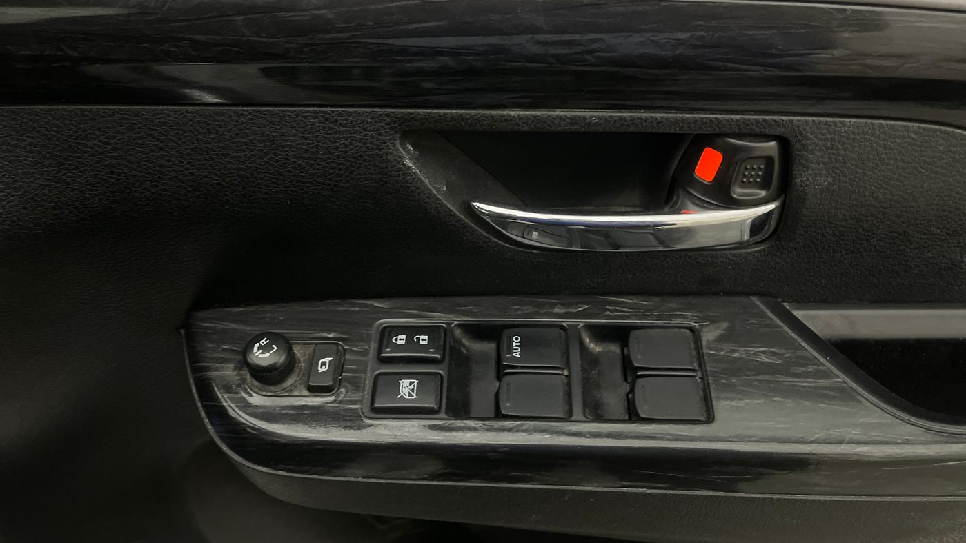 2023 Maruti XL6 ZETA AT, Petrol, Automatic, 62,107 km, Driver Side Door Panels Control