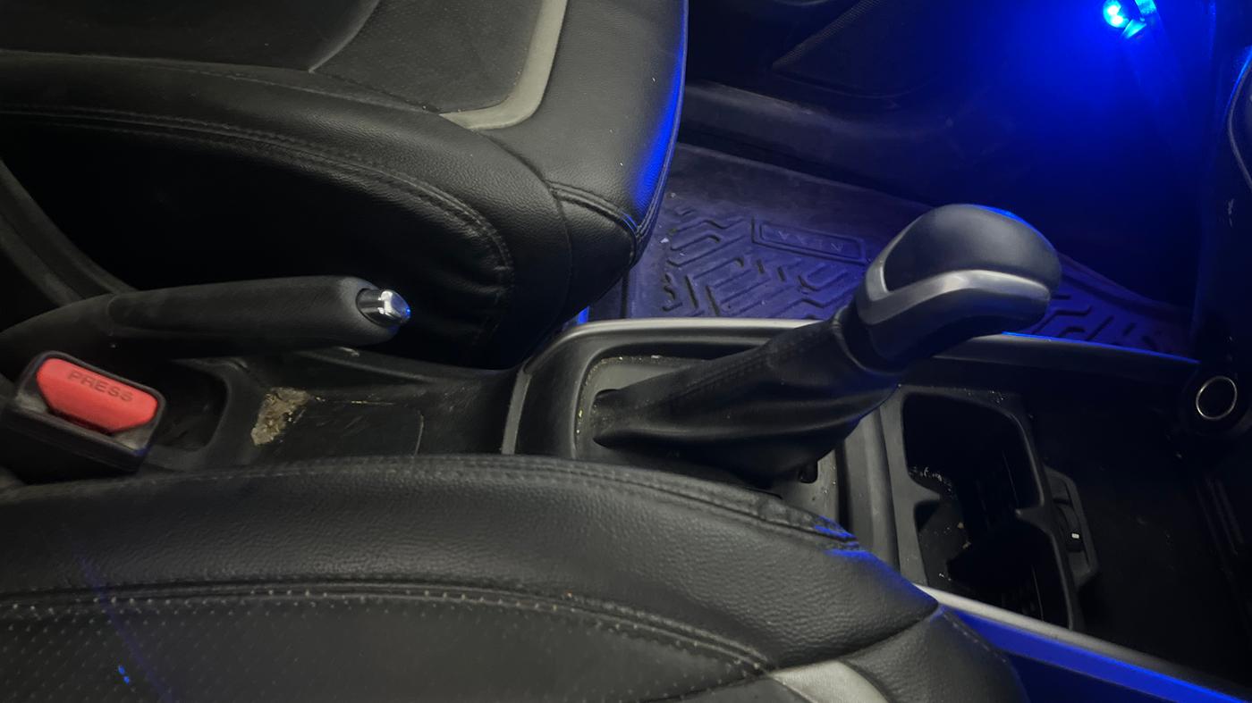 2023 Maruti XL6 ZETA AT, Petrol, Automatic, 62,107 km, Gear Lever