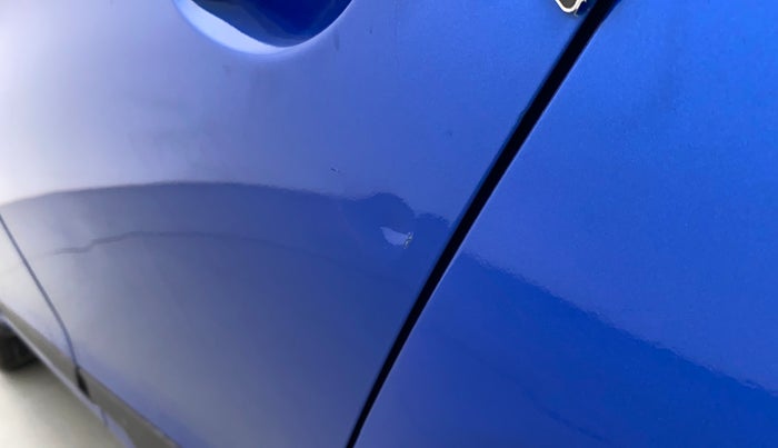2017 Hyundai Elite i20 ASTA 1.2 (O), Petrol, Manual, 1,46,066 km, Rear left door - Slightly dented
