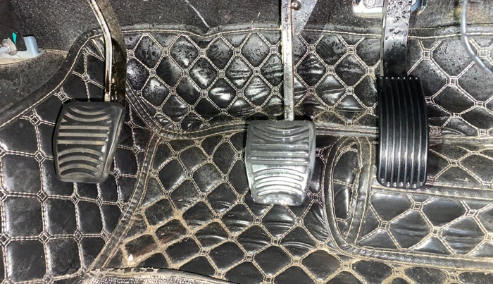 2023 Mahindra Thar LX HT PETROL 4WD MT, Petrol, Manual, 64,139 km, Pedals