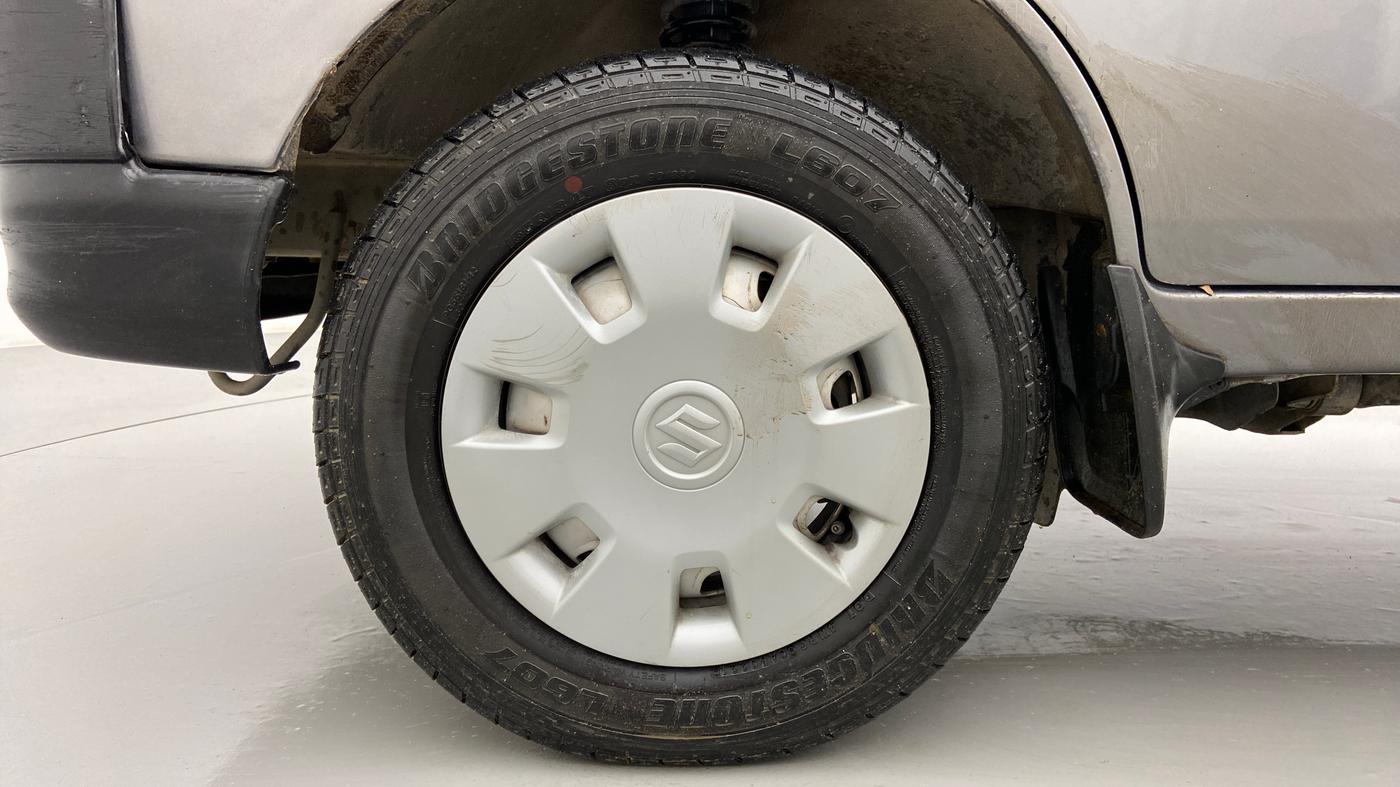 2017 Maruti Eeco 7 STR, Petrol, Manual, 66,660 km, Left Front Wheel