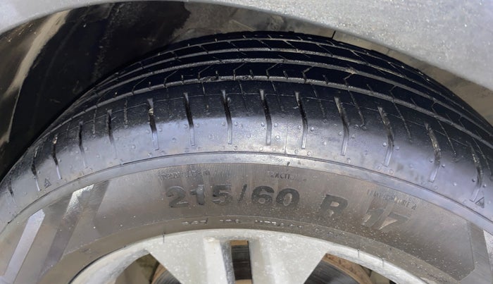 2020 KIA SELTOS HTX PLUS AT1.5 DIESEL, Diesel, Automatic, 93,570 km, Right Front Tyre Tread