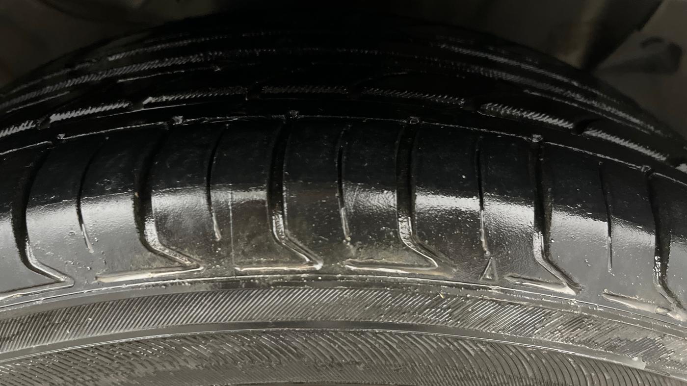 2020 KIA SELTOS HTX 1.5 PETROL, Petrol, Manual, 37,139 km, Right Front Tyre Tread