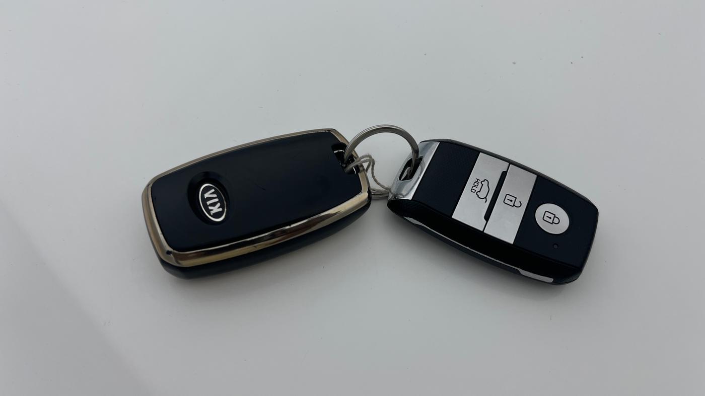 2020 KIA SELTOS HTX 1.5 PETROL, Petrol, Manual, 37,139 km, Key Close Up