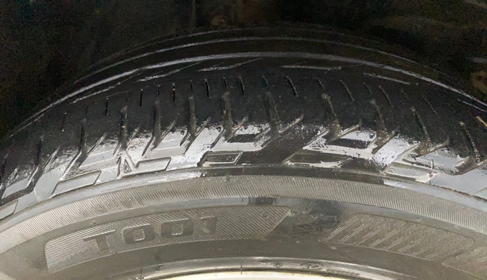 2019 Toyota Corolla Altis G PETROL, Petrol, Manual, 37,407 km, Right Front Tyre Tread