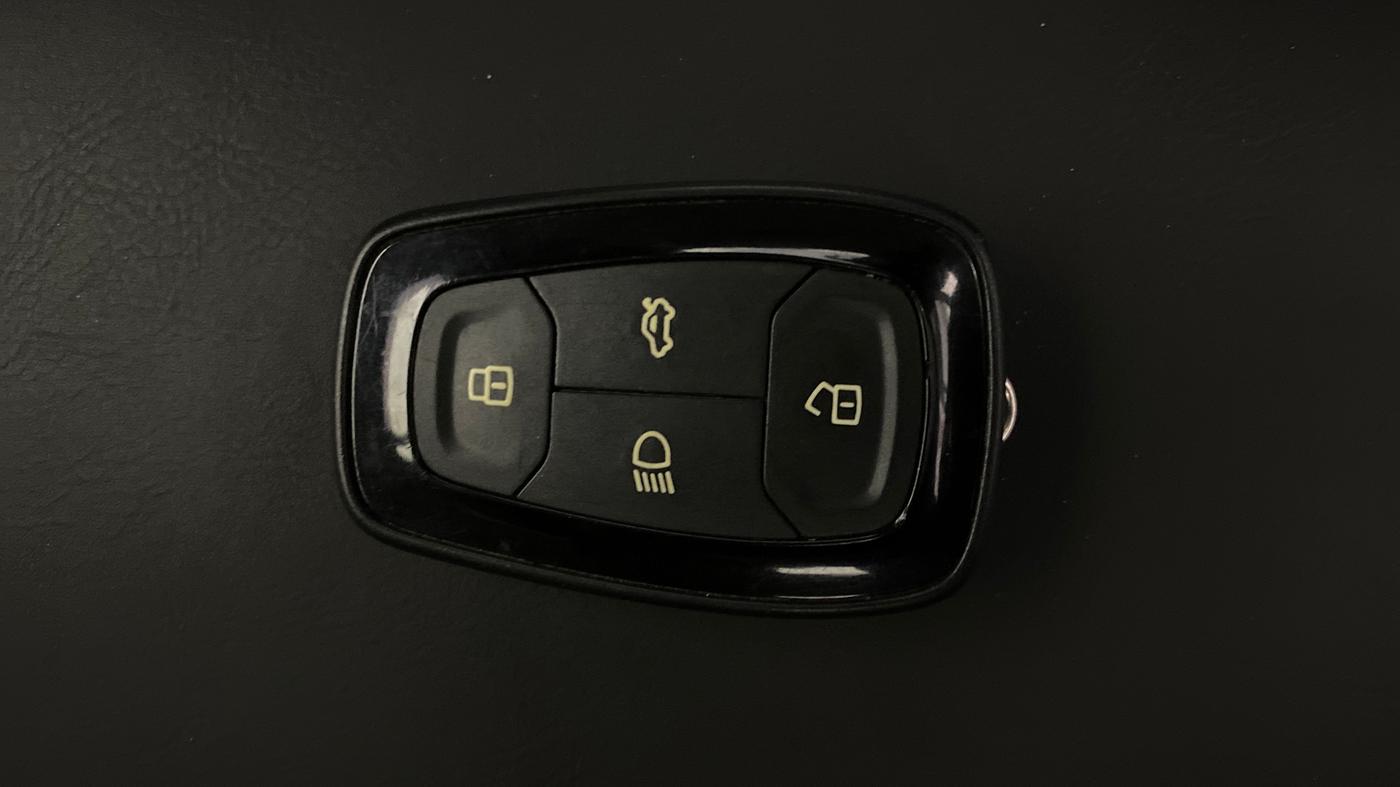 2020 Tata TIGOR XZA PLUS PETROL, Petrol, Automatic, 56,459 km, Key Close Up