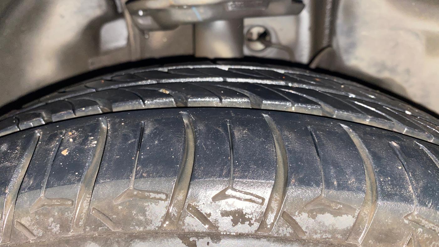 2020 Tata TIGOR XZA PLUS PETROL, Petrol, Automatic, 56,459 km, Right Front Tyre Tread