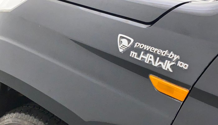 2016 Mahindra TUV300 T8 AMT, Diesel, Automatic, 82,527 km, Left fender - Slightly dented