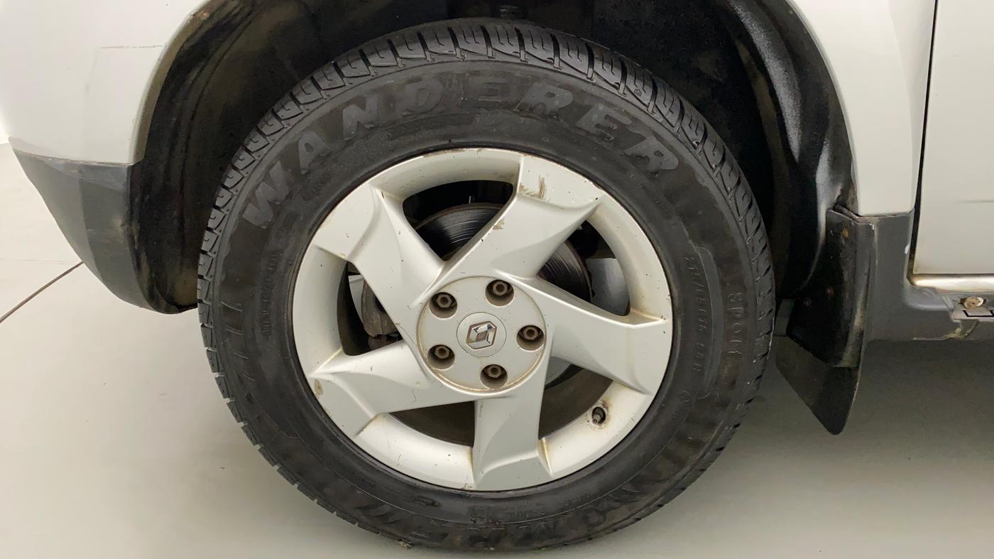 2012 Renault Duster 85 PS RXL DIESEL, Diesel, Manual, 1,15,369 km, Left Front Wheel
