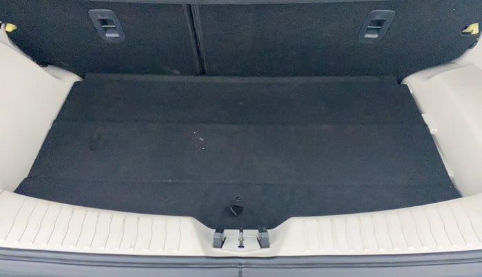 2020 Mahindra XUV300 1.2 W6 MT, Petrol, Manual, 6,958 km, Boot Inside