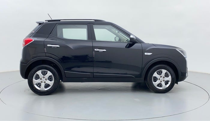 2020 Mahindra XUV300 1.2 W6 MT, Petrol, Manual, 6,958 km, Right Side