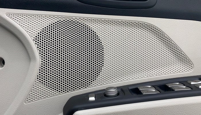 2020 Mahindra XUV300 1.2 W6 MT, Petrol, Manual, 6,958 km, Speaker