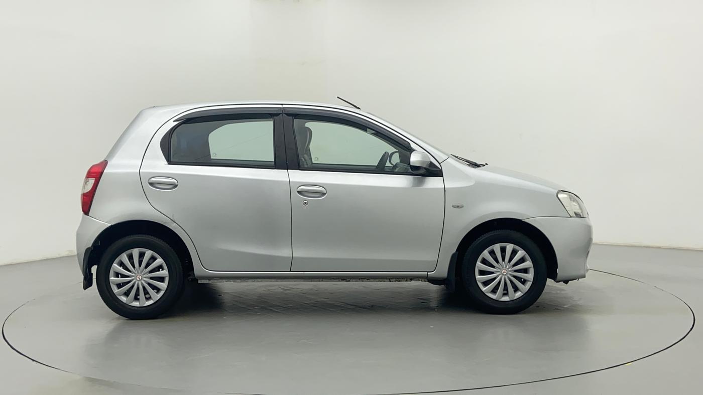 2013 Toyota Etios Liva GD, Diesel, Manual, 68,353 km, Right Side
