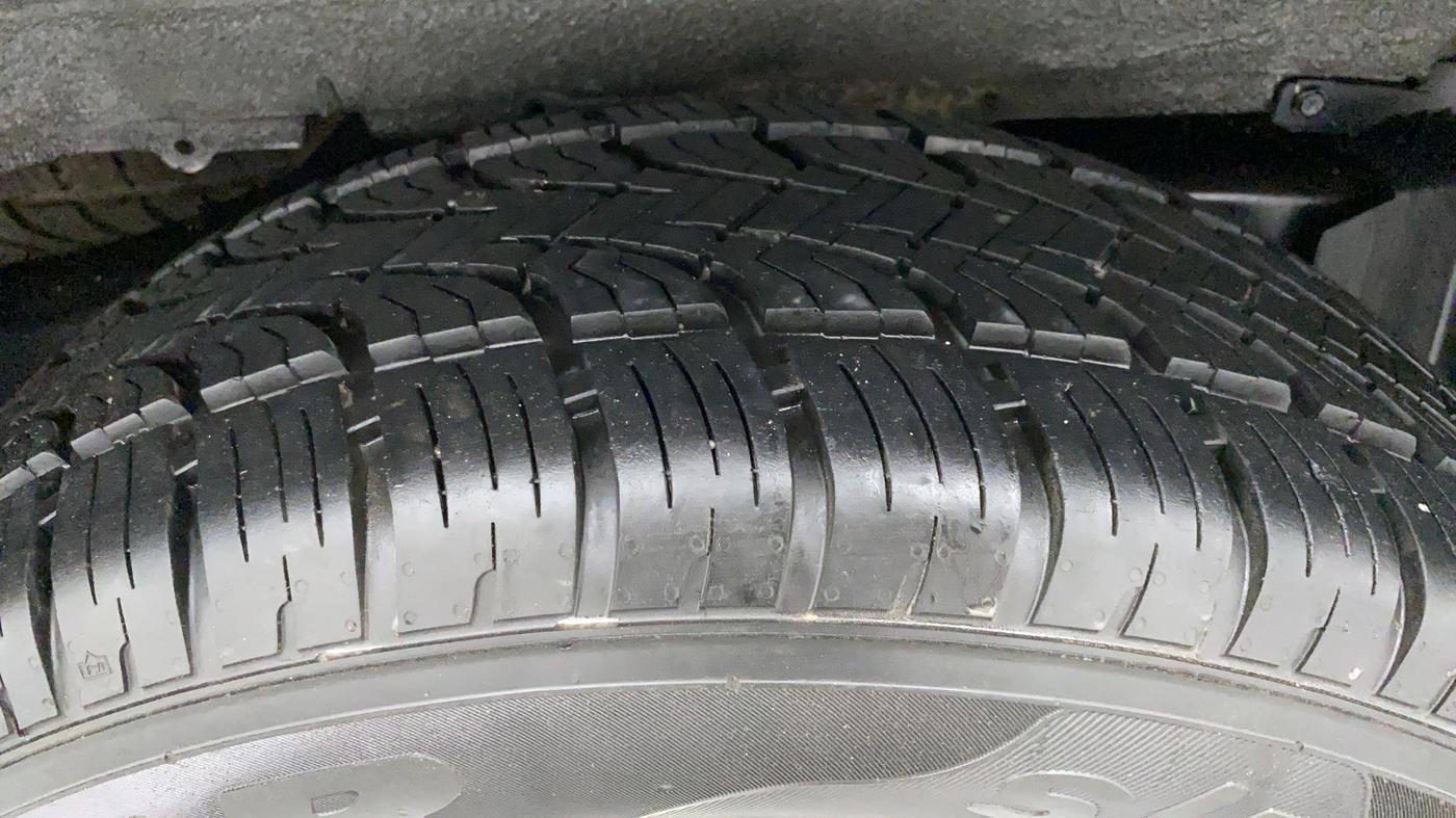 2020 Mahindra Scorpio S5, Diesel, Manual, 15,537 km, Right Rear Tyre Tread