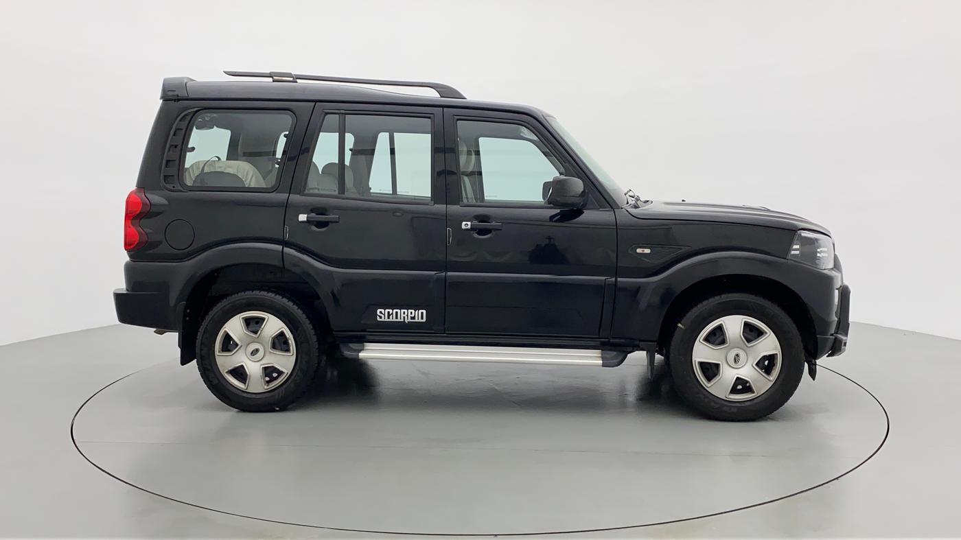 2020 Mahindra Scorpio S5, Diesel, Manual, 15,537 km, Right Side View