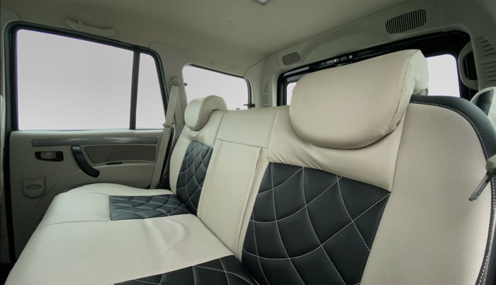 2020 Mahindra Scorpio S5, Diesel, Manual, 15,537 km, Right Side Rear Door Cabin