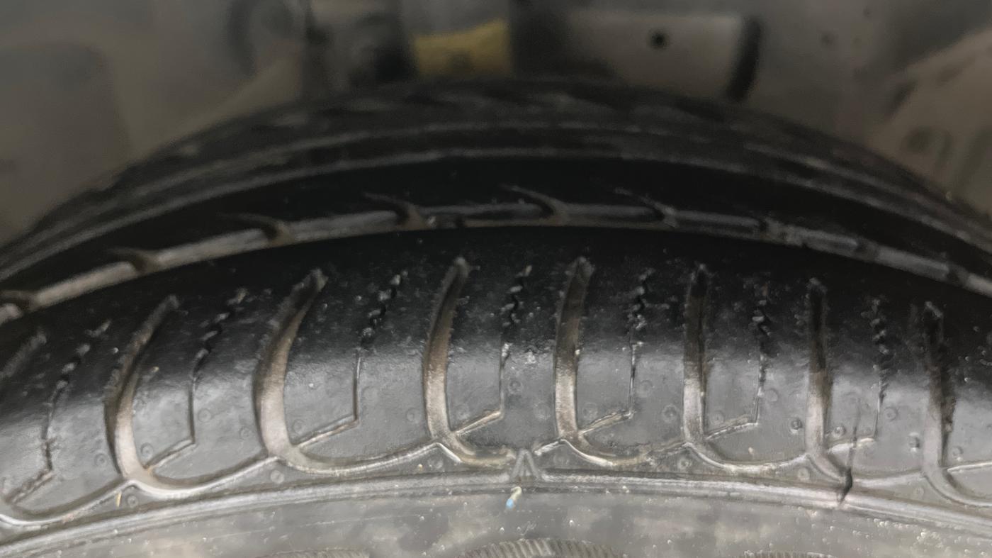 2020 Ford Ecosport TITANIUM + 1.5L PETROL AT, Petrol, Automatic, 32,462 km, Right Front Tyre Tread
