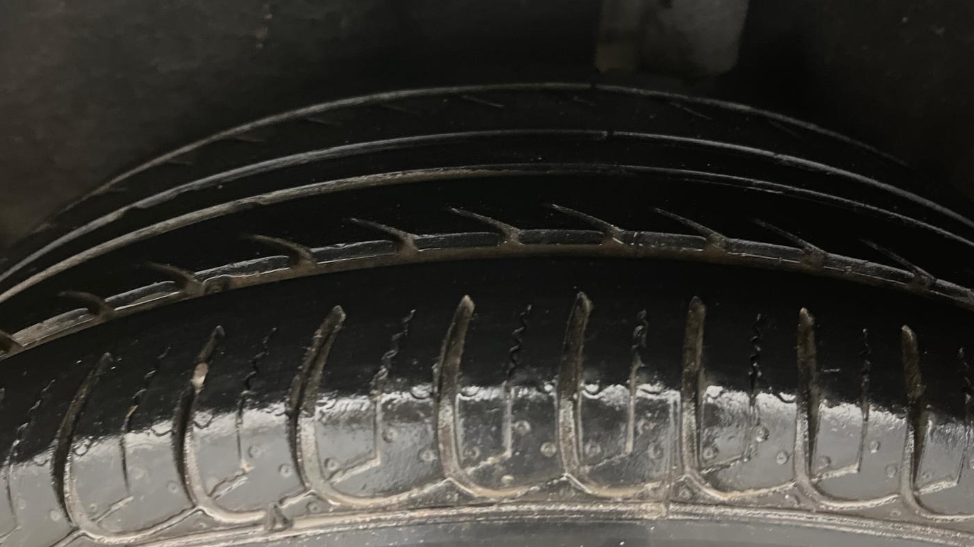 2020 Ford Ecosport TITANIUM + 1.5L PETROL AT, Petrol, Automatic, 32,462 km, Left Rear Tyre Tread