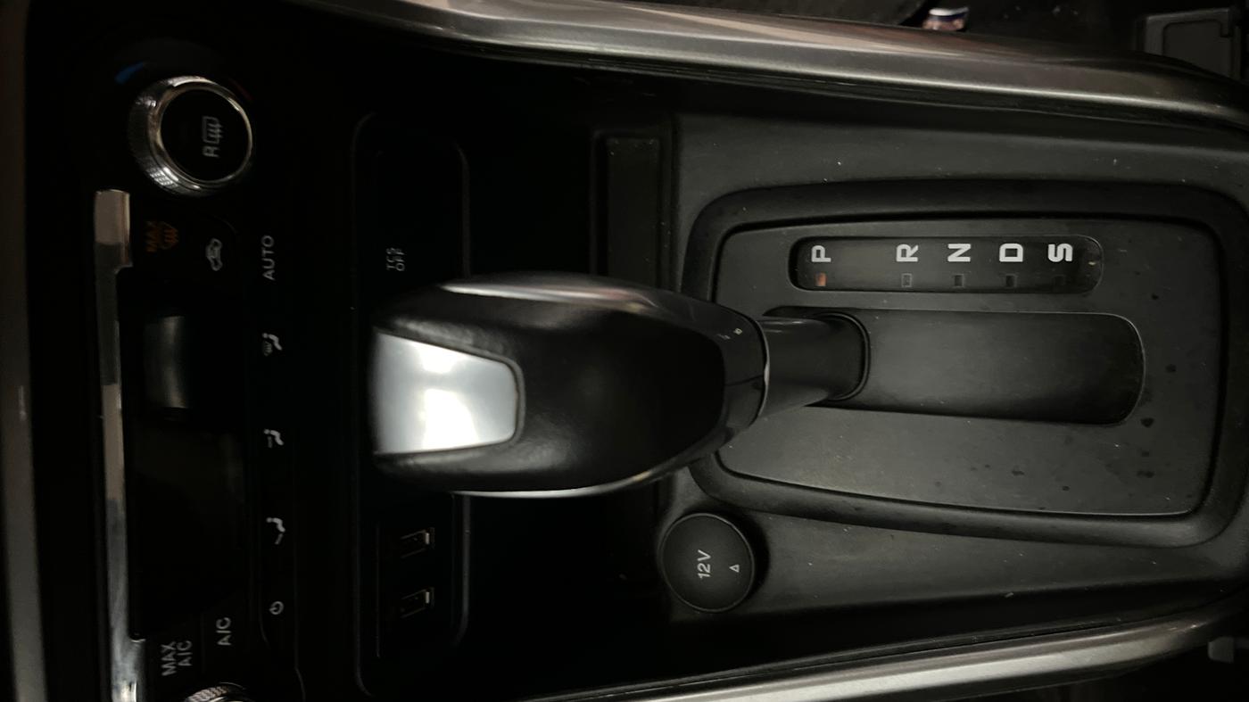 2020 Ford Ecosport TITANIUM + 1.5L PETROL AT, Petrol, Automatic, 32,462 km, Gear Lever