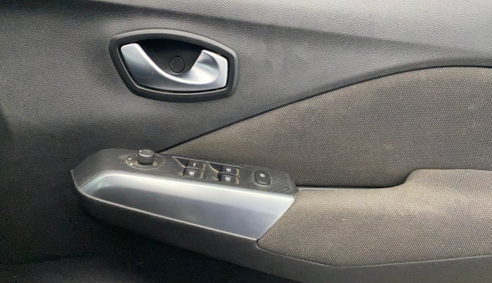 2021 Nissan Kicks XV TURBO 1.3 CVT, Petrol, Automatic, 48,055 km, Driver Side Door Panels Control