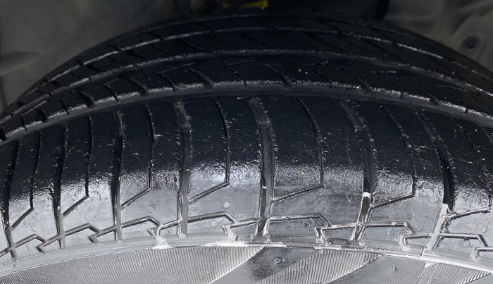 2018 Ford Ecosport 1.5 TITANIUM PLUS TI VCT AT, Petrol, Automatic, 16,357 km, Right Front Tyre Tread