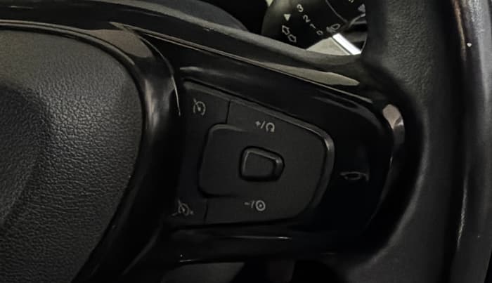 2022 Tata NEXON XZ PLUS (O) PETROL, Petrol, Manual, 31,003 km, Adaptive Cruise Control