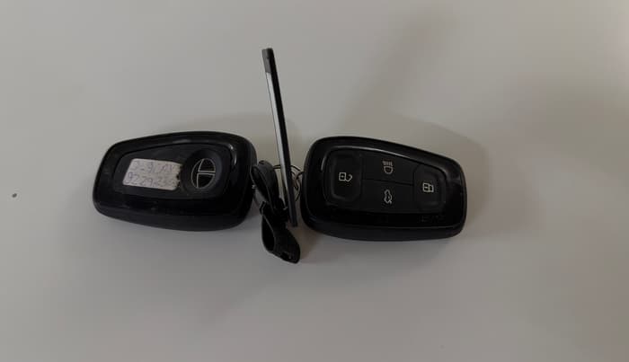 2022 Tata NEXON XZ PLUS (O) PETROL, Petrol, Manual, 31,003 km, Key Close Up