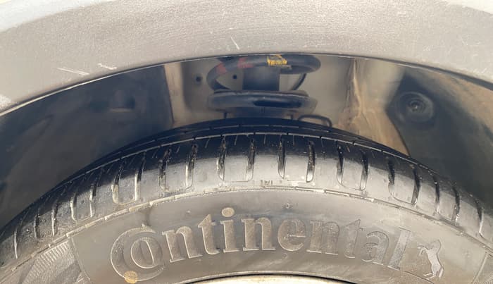 2021 MG ASTOR SAVVY 1.5 CVT, Petrol, Automatic, 27,610 km, Left Front Tyre Tread