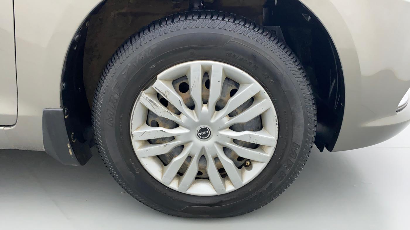 2016 Maruti Swift Dzire VDI BS IV, Diesel, Manual, 76,982 km, Right Front Wheel