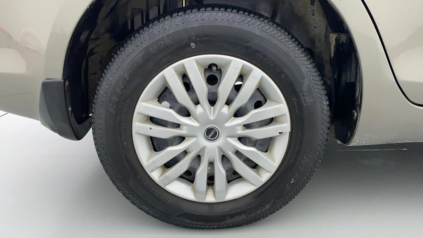 2016 Maruti Swift Dzire VDI BS IV, Diesel, Manual, 76,982 km, Right Rear Wheel