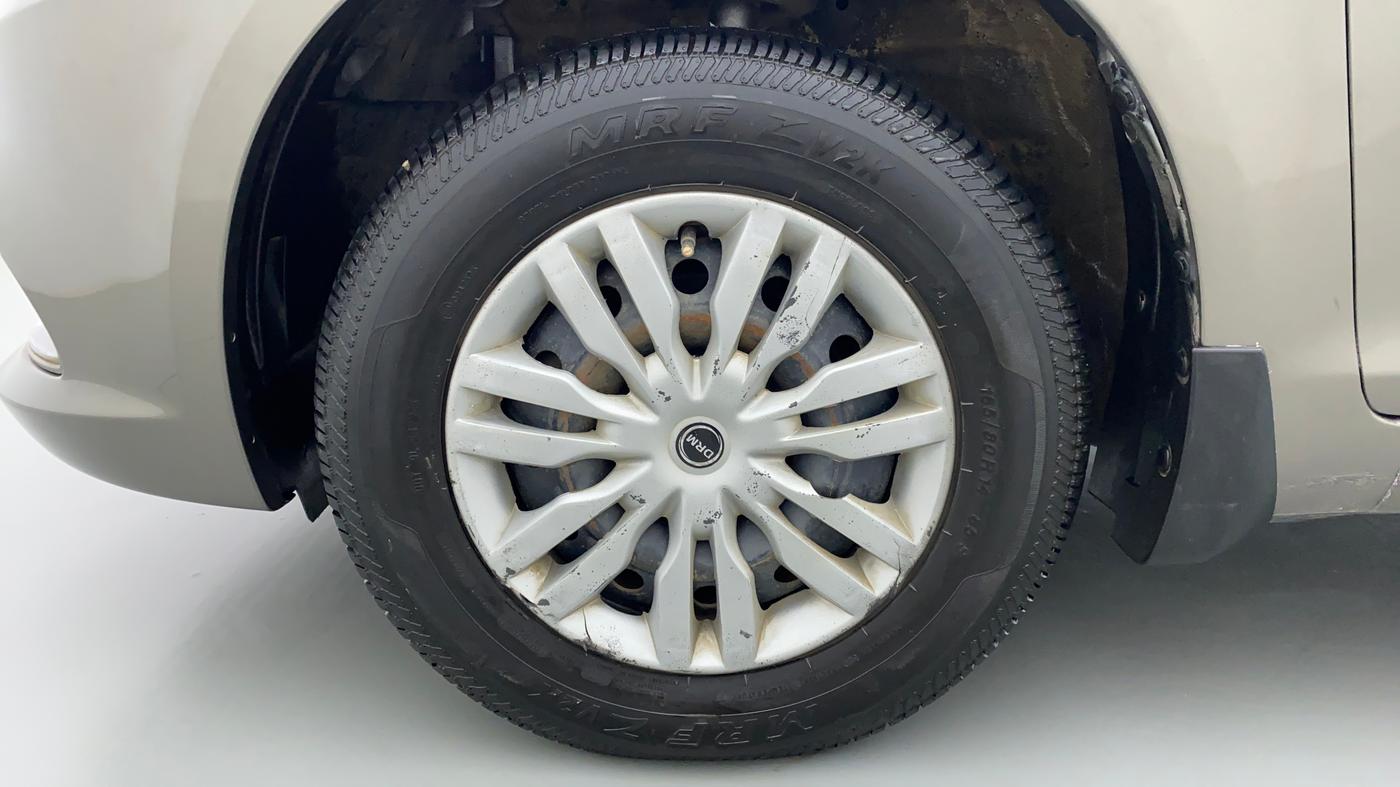 2016 Maruti Swift Dzire VDI BS IV, Diesel, Manual, 76,982 km, Left Front Wheel