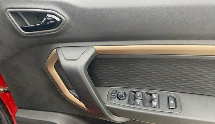 2022 Renault Kiger RXT (O) AMT DUAL TONE, Petrol, Automatic, 34,838 km, Driver Side Door Panels Control