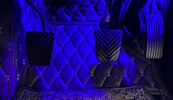 2016 Hyundai Creta SX PLUS 1.6 PETROL, Petrol, Manual, 1,05,128 km, Pedals