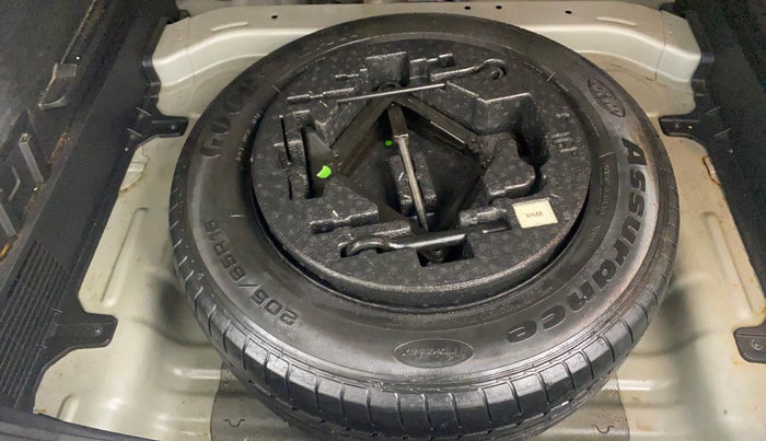 2016 Hyundai Creta SX PLUS 1.6 PETROL, Petrol, Manual, 1,05,128 km, Spare Tyre