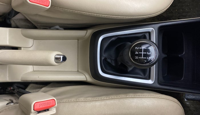 2019 Maruti Dzire VXI, Petrol, Manual, 63,365 km, Gear Lever