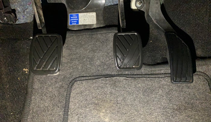 2017 Maruti Swift LXI (O), Petrol, Manual, 52,102 km, Pedals