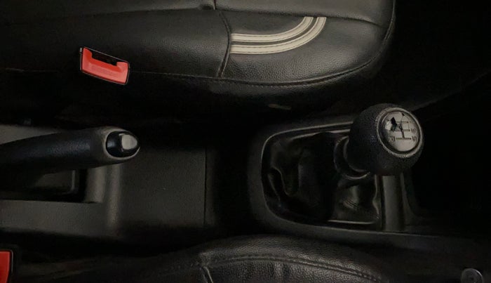 2017 Maruti Swift LXI (O), Petrol, Manual, 52,102 km, Gear Lever