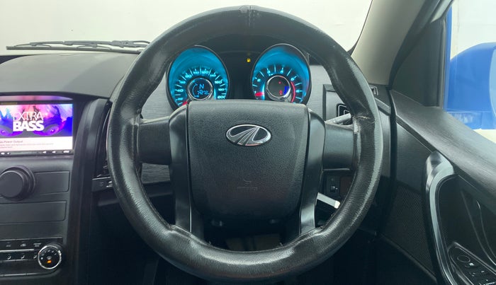 2019 Mahindra XUV500 W3, Diesel, Manual, 74,548 km, Steering Wheel Close Up