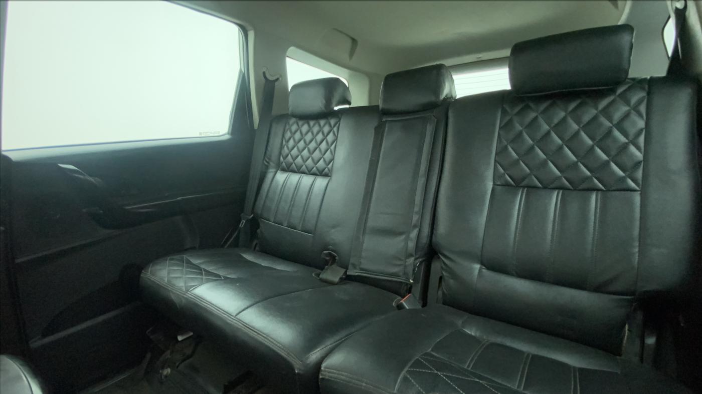 2019 Mahindra XUV500 W3, Diesel, Manual, 74,548 km, Right Side Rear Door Cabin