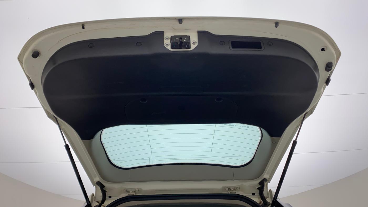 2019 Mahindra XUV500 W3, Diesel, Manual, 74,548 km, Boot Door Open