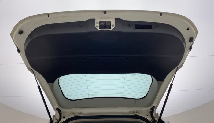 2019 Mahindra XUV500 W3, Diesel, Manual, 74,548 km, Boot Door Open
