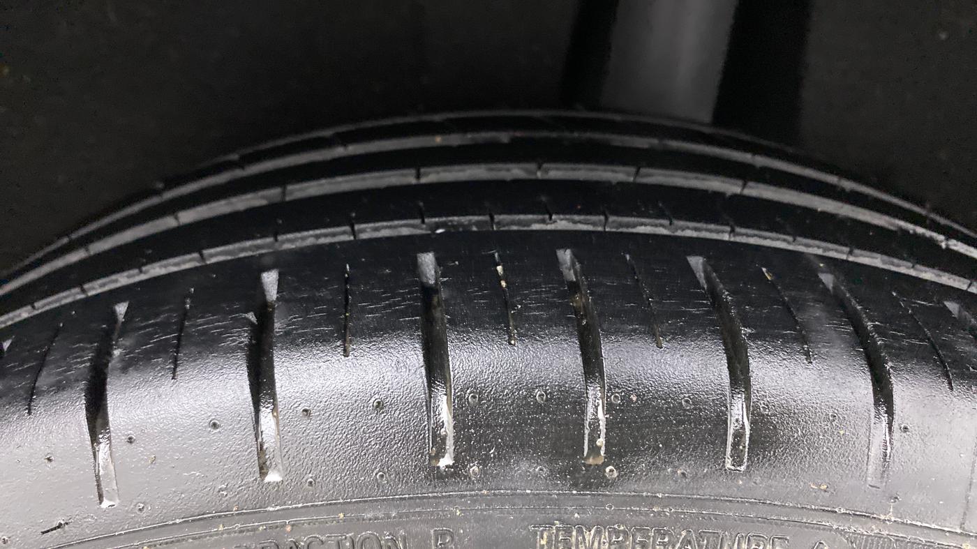 2021 Maruti Baleno ZETA PETROL 1.2, Petrol, Manual, 22,994 km, Left Rear Tyre Tread