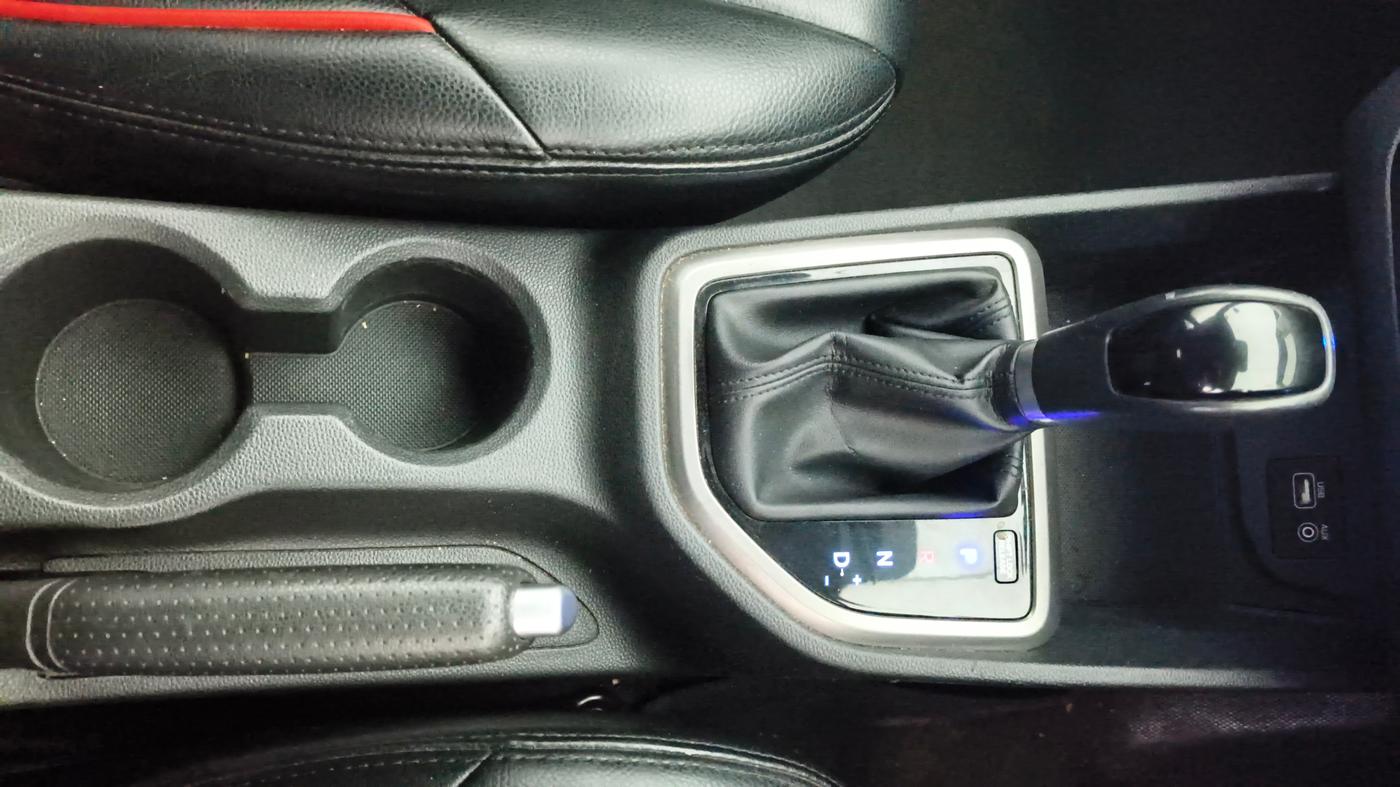 2017 Hyundai Creta SX PLUS AT 1.6 PETROL, Petrol, Automatic, 72,272 km, Gear Lever