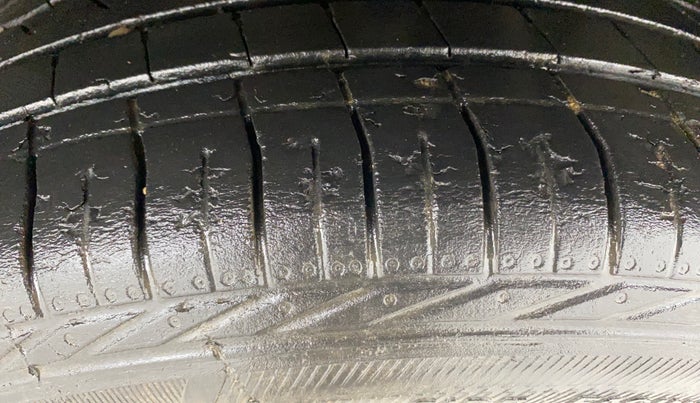 2023 Tata NEXON XZ PLUS LUXURY SUNROOF PETROL, Petrol, Manual, 53,828 km, Left Rear Tyre Tread